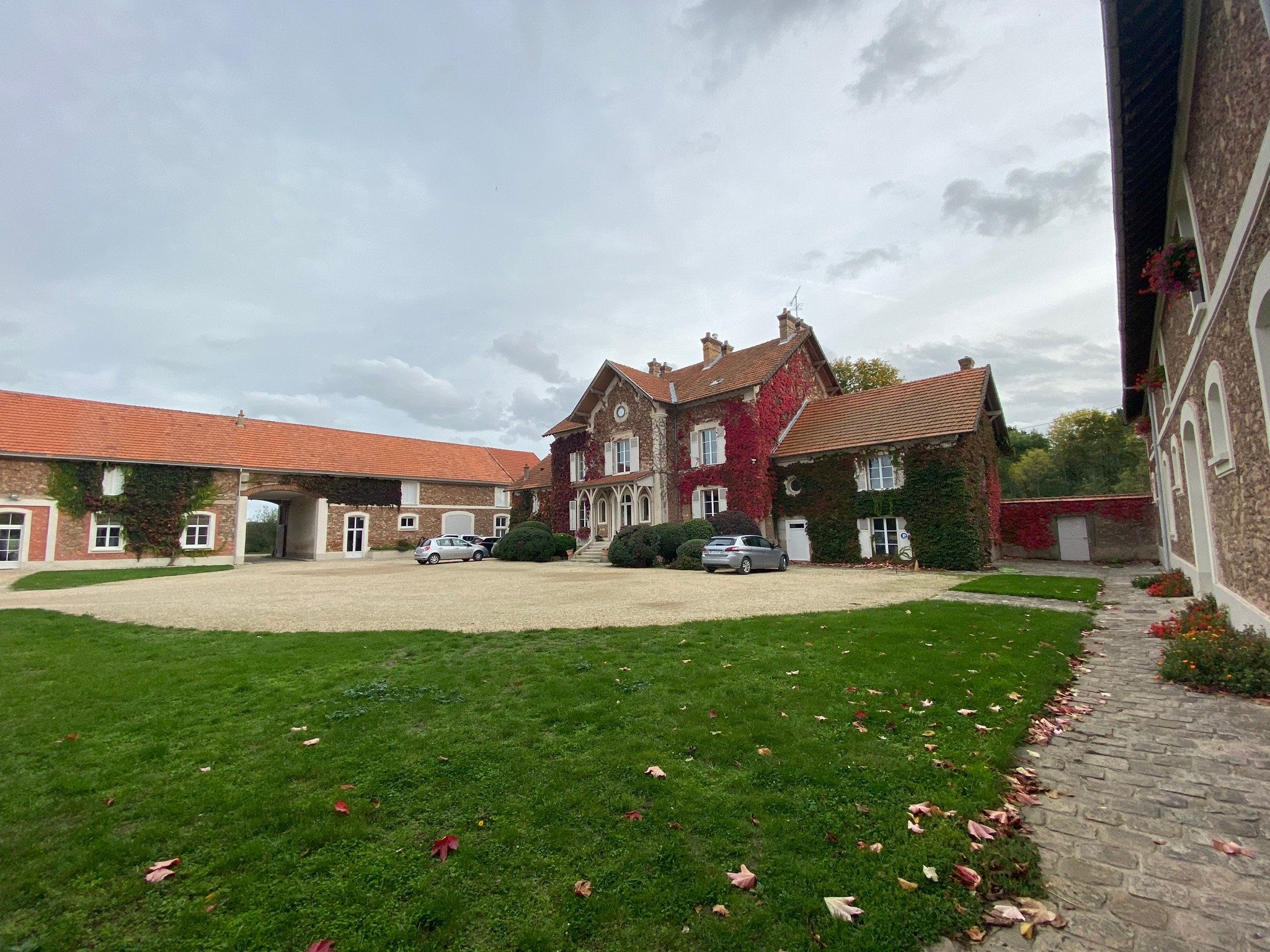 Ferme d'Orsonville-官方