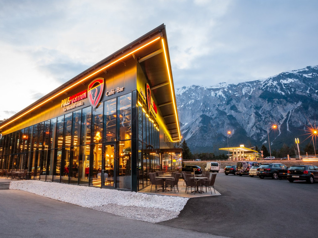 Haiming餐馆和美食-PolePosition for MotorFreaks Cafe Bar