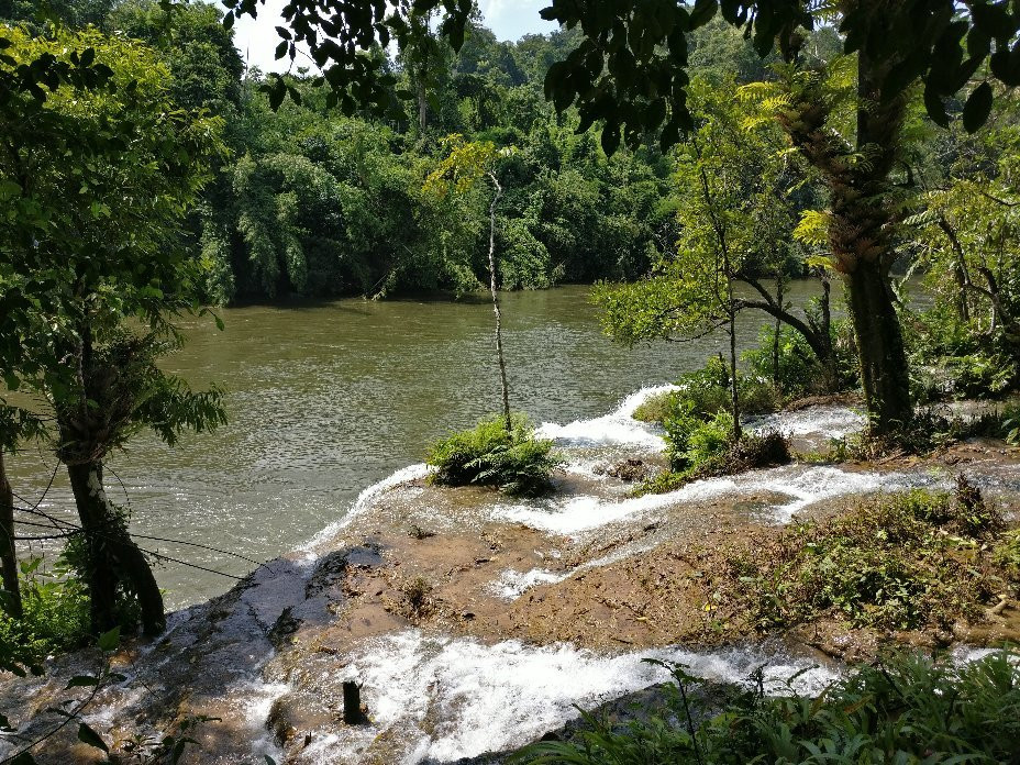 Sai Yok Yai Waterfall景点图片