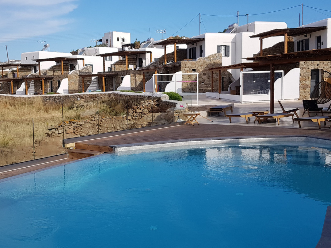 Almyra Guest Houses主图