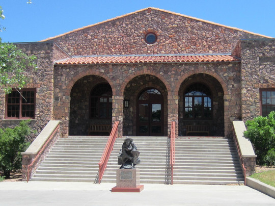 Alpine旅游景点-Museum of the Big Bend