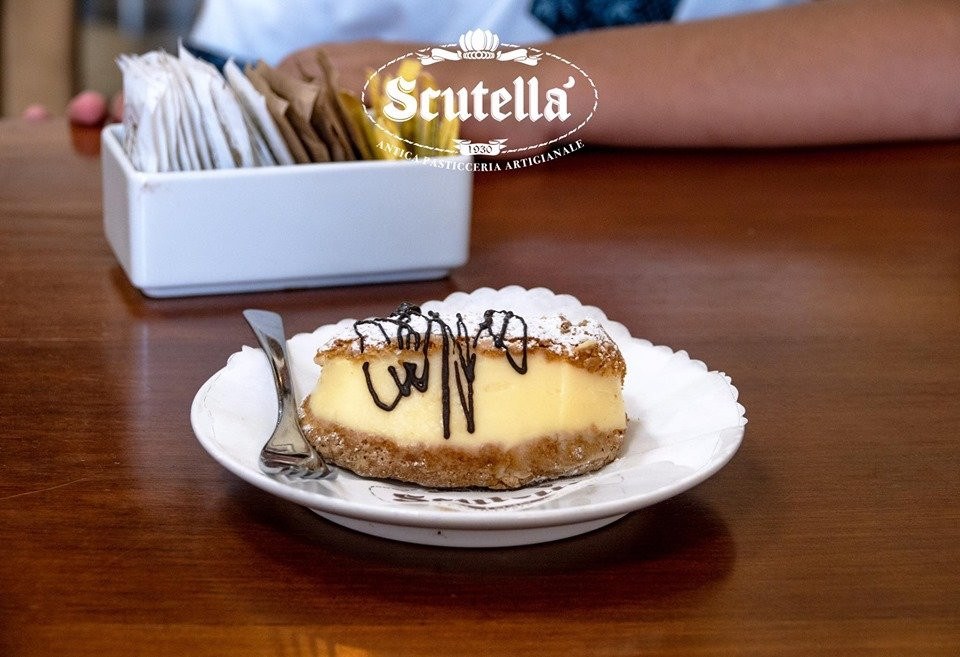 Santa Cristina d'Aspromonte餐馆和美食-Scutellà - Antica Pasticceria Artigianale dal 1930
