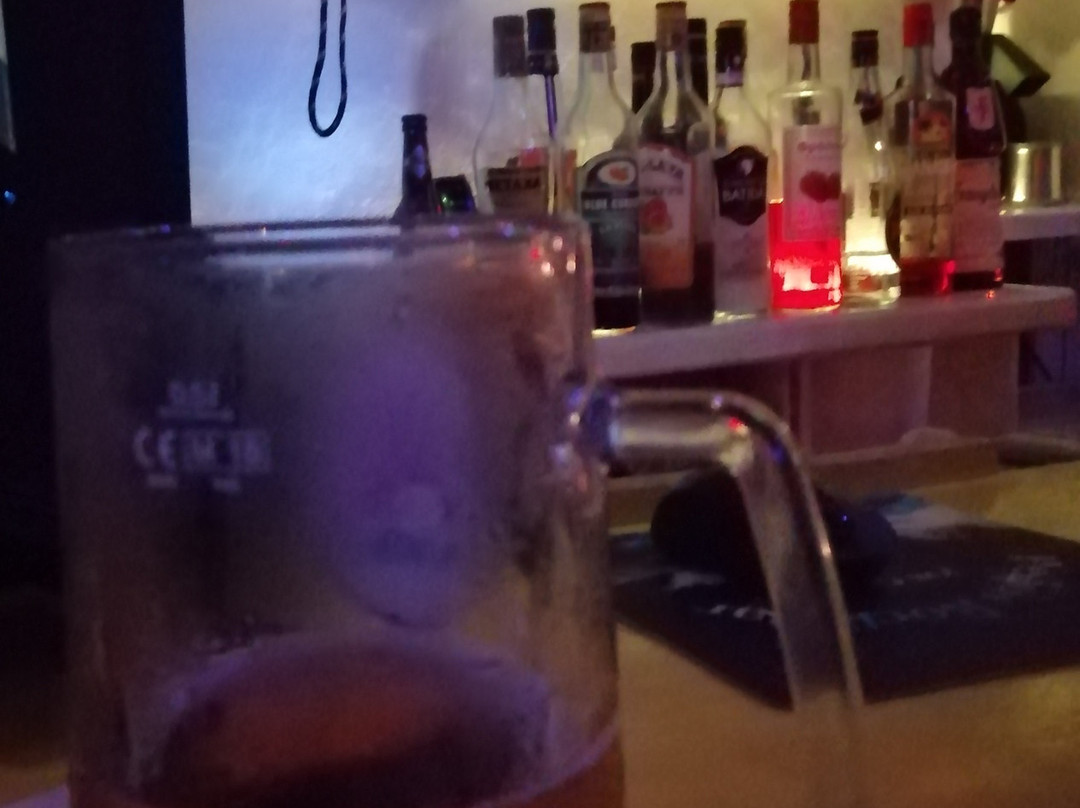 Helios Rock Bar-Chora必去景点