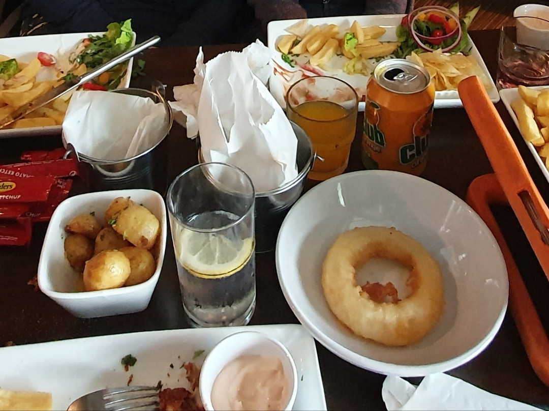 Annora Bar & Accommodation主图