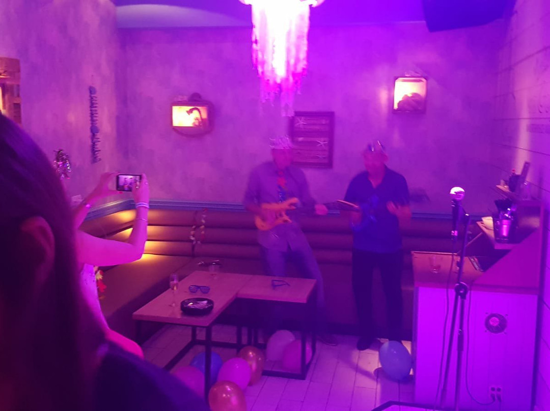 Or Yehuda旅游景点-Me On The Mic