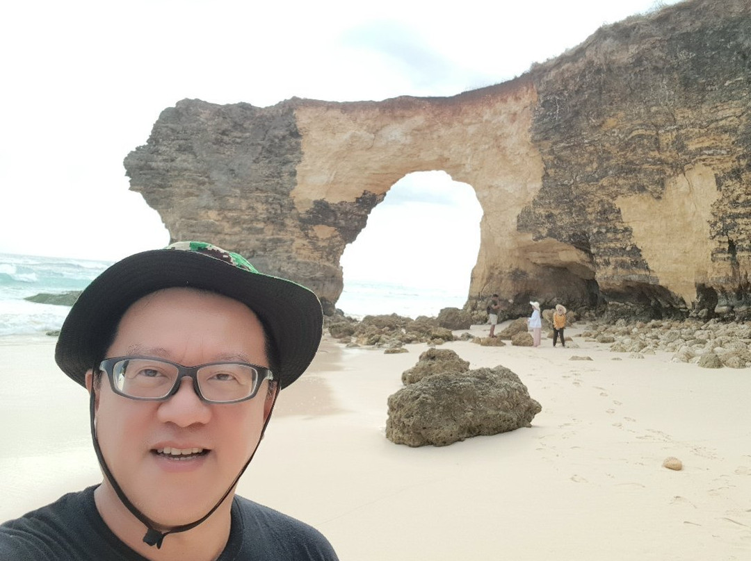 Mbawana Beach景点图片