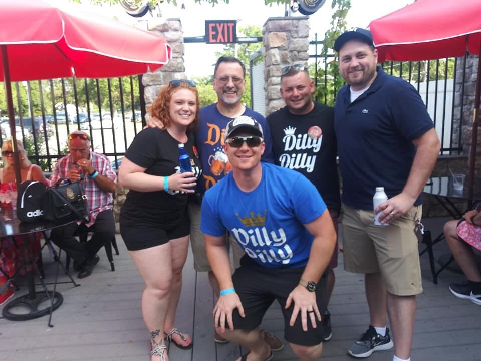 TJ Finley's-Bay Shore必去景点