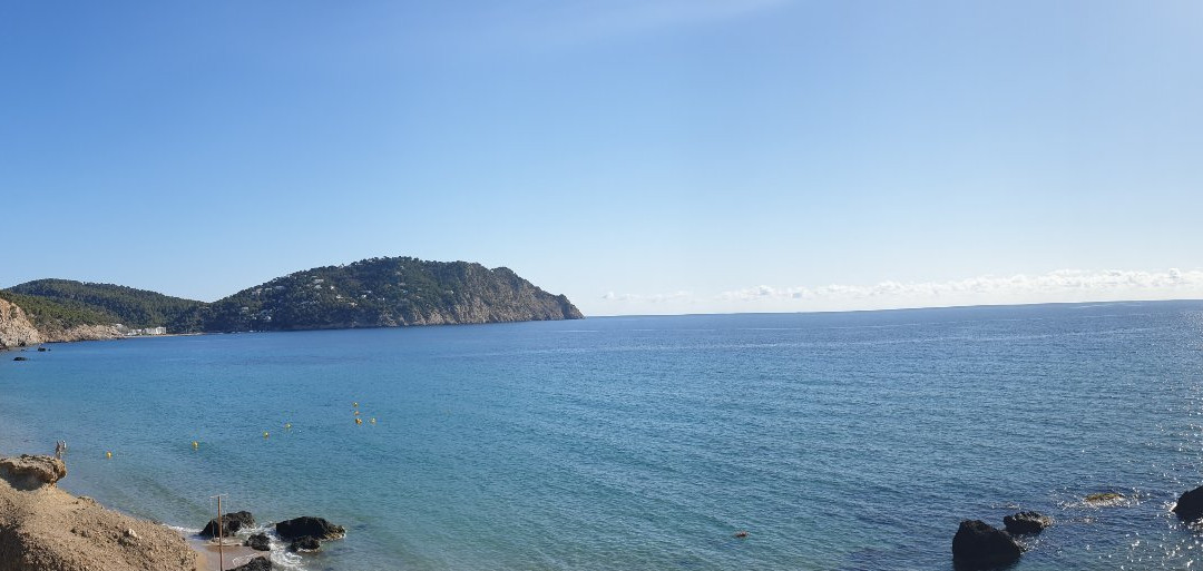 Playa de Aigues Blanques景点图片