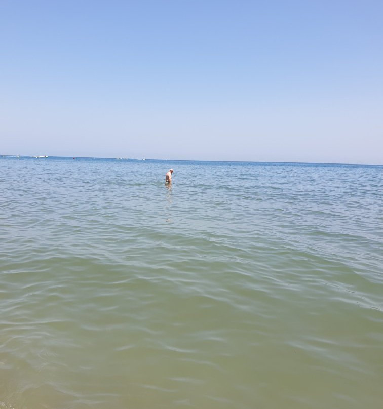 Playa Ronda Paco-福恩吉罗拉必去景点