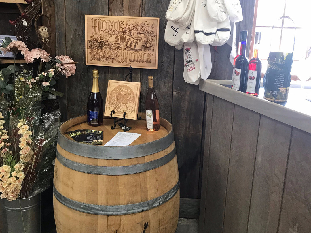 Tomasello Winery Tasting Room景点图片