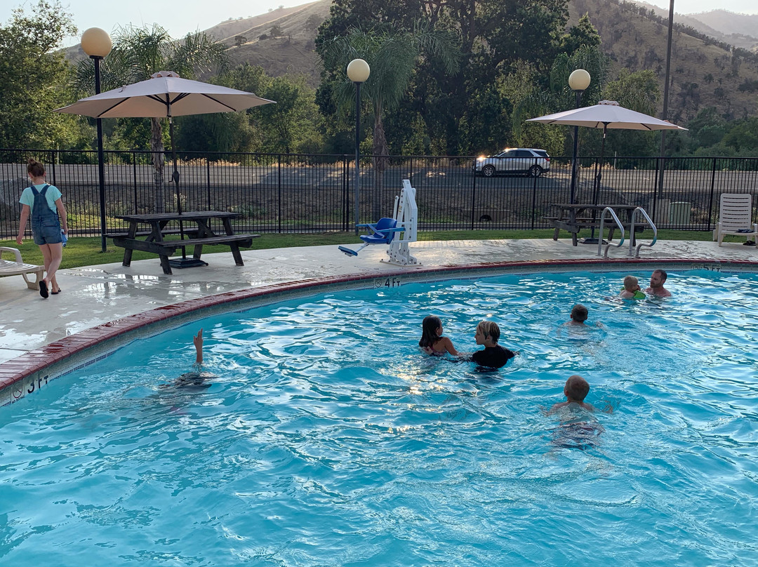 三河城红杉国王峡谷舒适套房及酒店主图