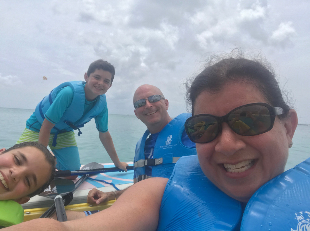 大开曼岛丽思卡尔顿酒店主图