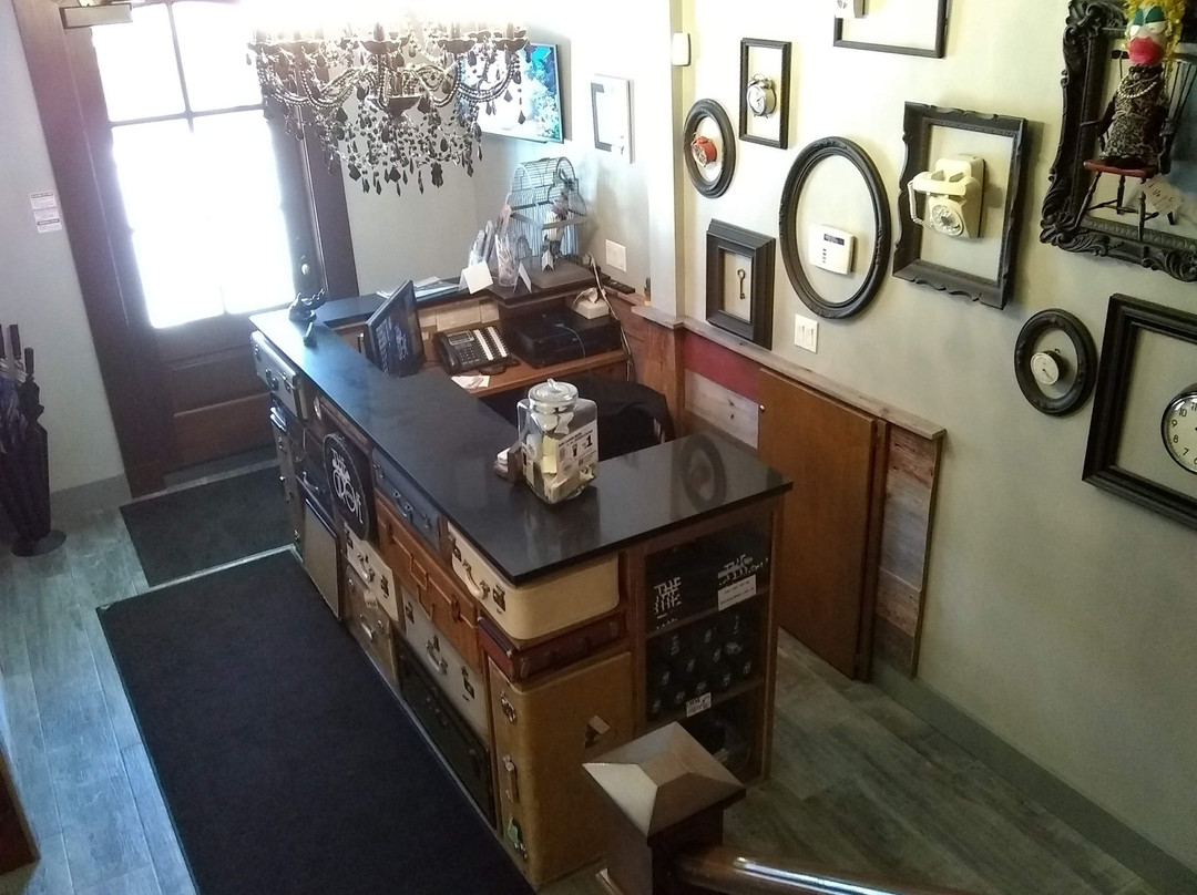 The Grove Hotel主图