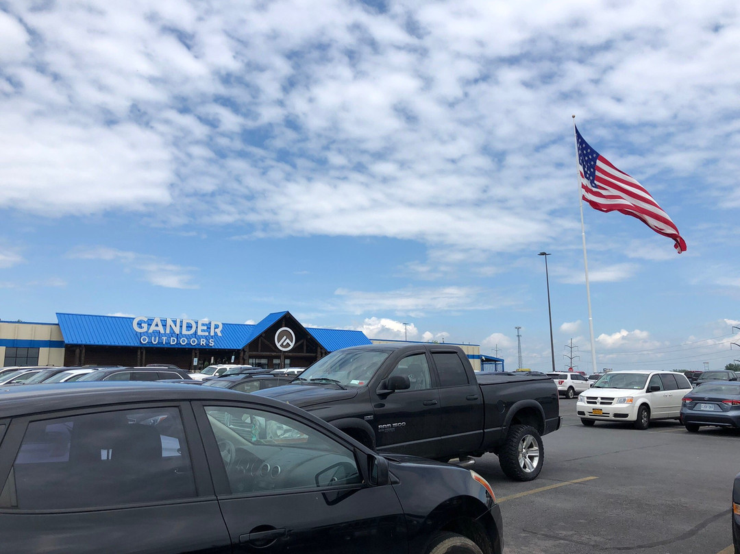 Salmon Run Mall-Watertown必去景点