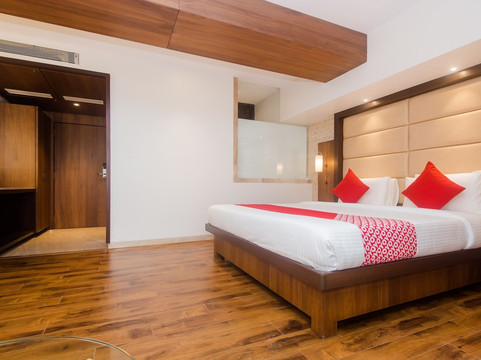 Capital O 16718 Hotel Aditya Residency主图