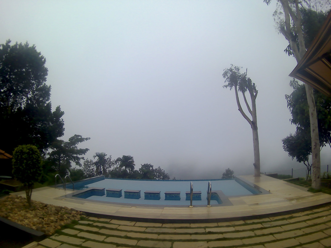 Land’s End Resort & Spa主图