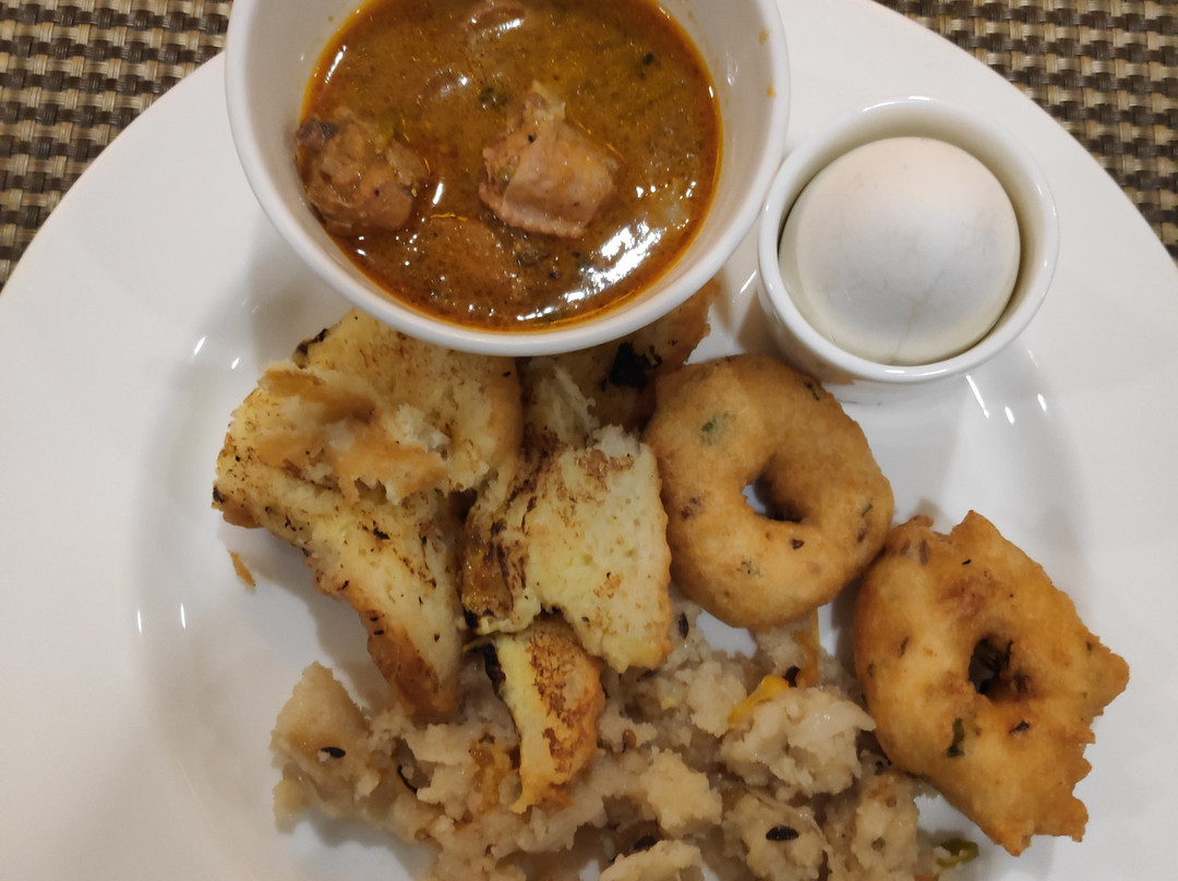 Hotel Chenthur Park主图