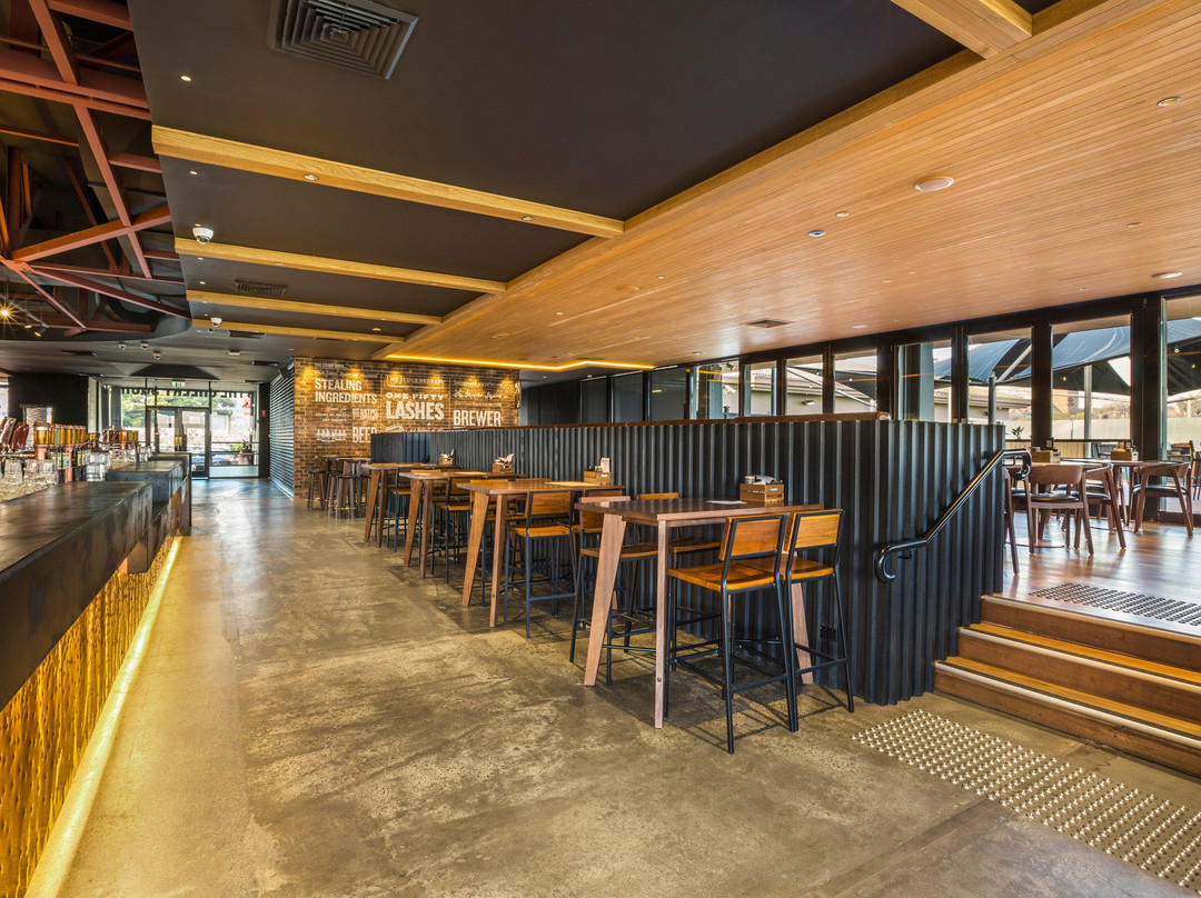 Nightcap at The Cheeky Squire主图