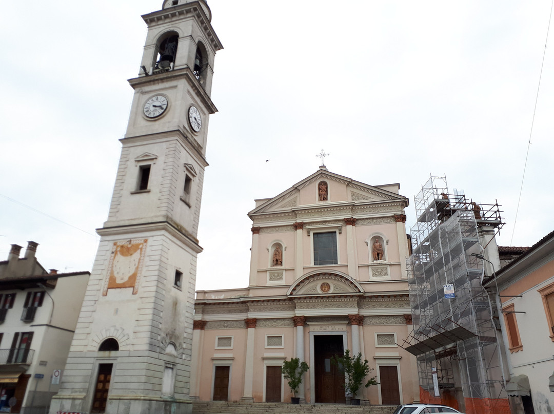 Chiesa San Michele Arcangelo-Cameri必去景点