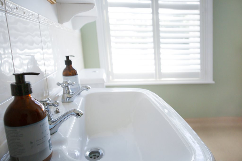 摩尔镇旅馆主图