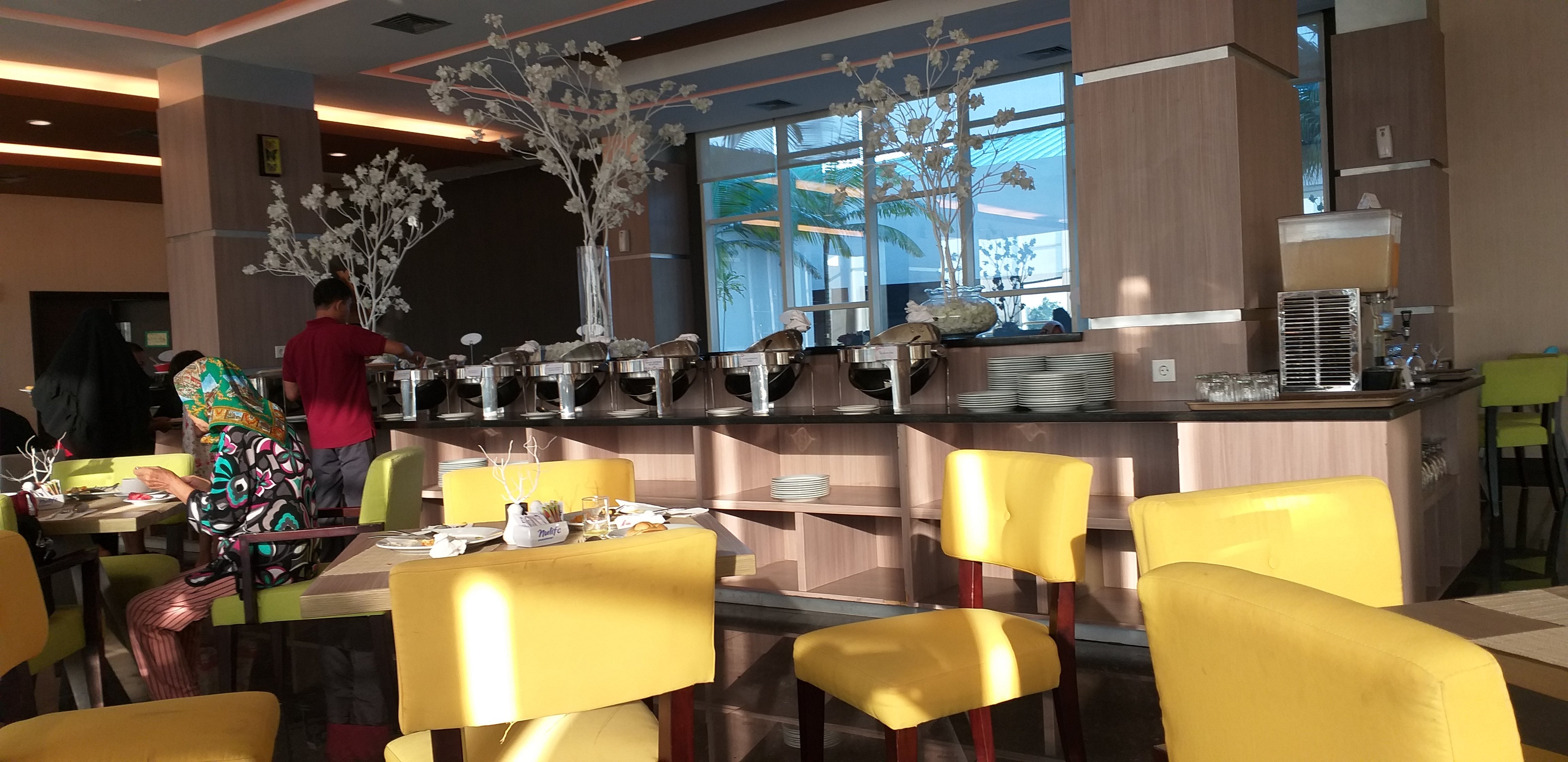 Dalton Hotel Makassar-餐饮