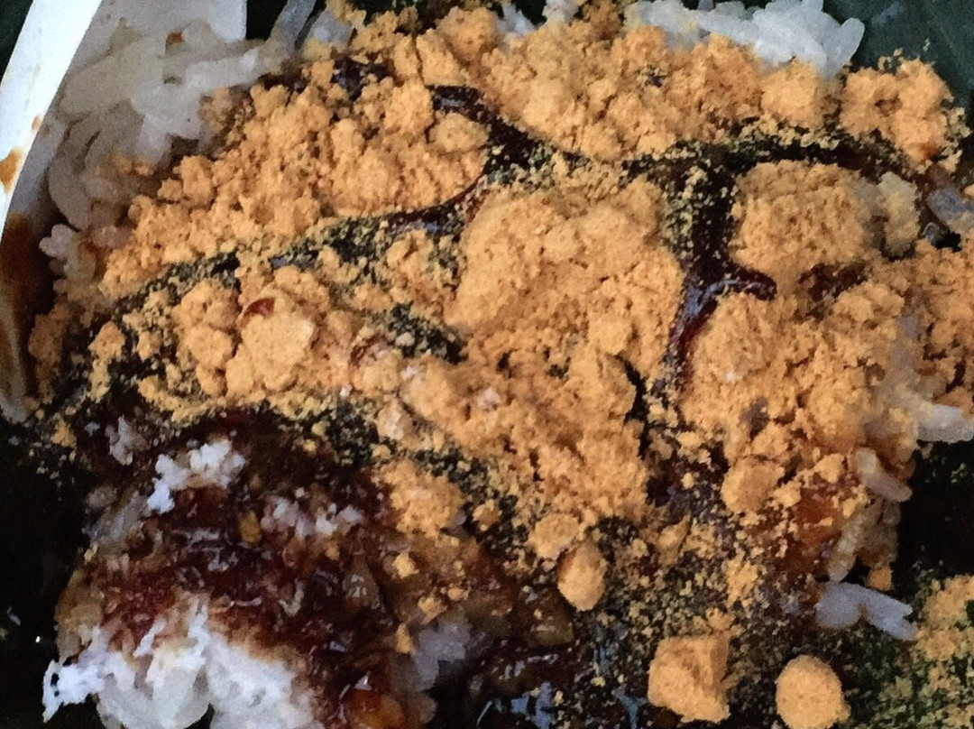 Bumijo餐馆和美食-Ketan dan Lopis Mbah Satinem