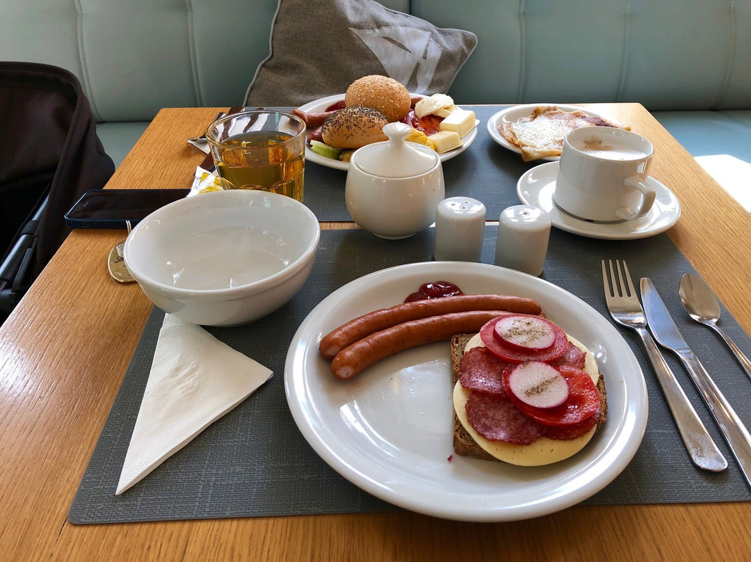 多姆瓦卡辛米斯特拉尔旅馆主图