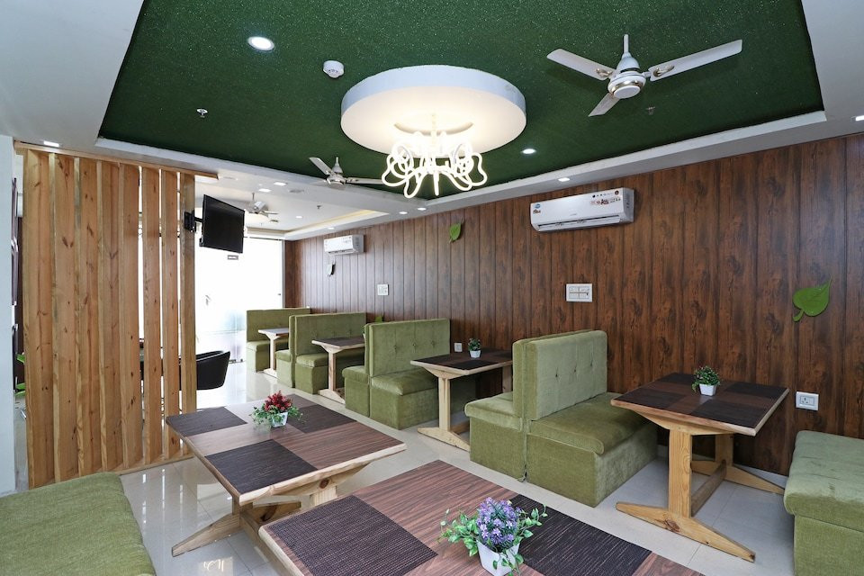 OYO 14909 维维德酒店主图