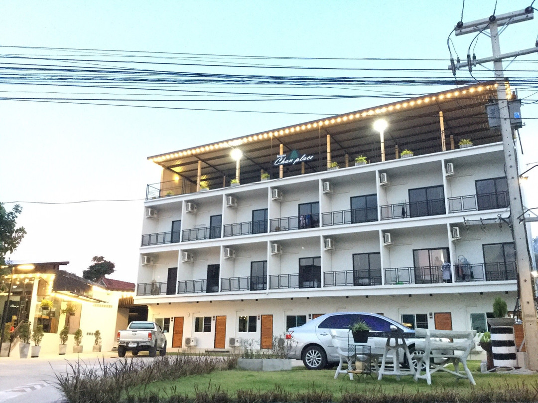 Chan Place Hotel主图