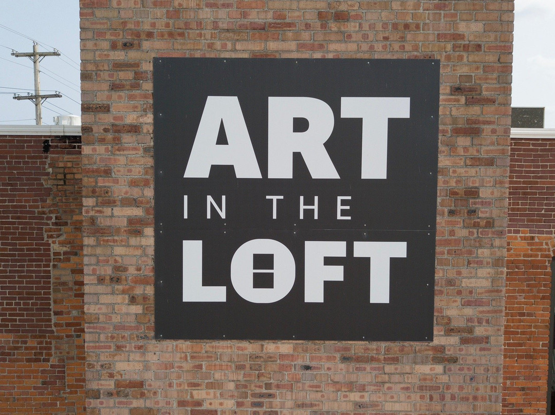 Art In the Loft At Gallery 109-Alpena必去景点