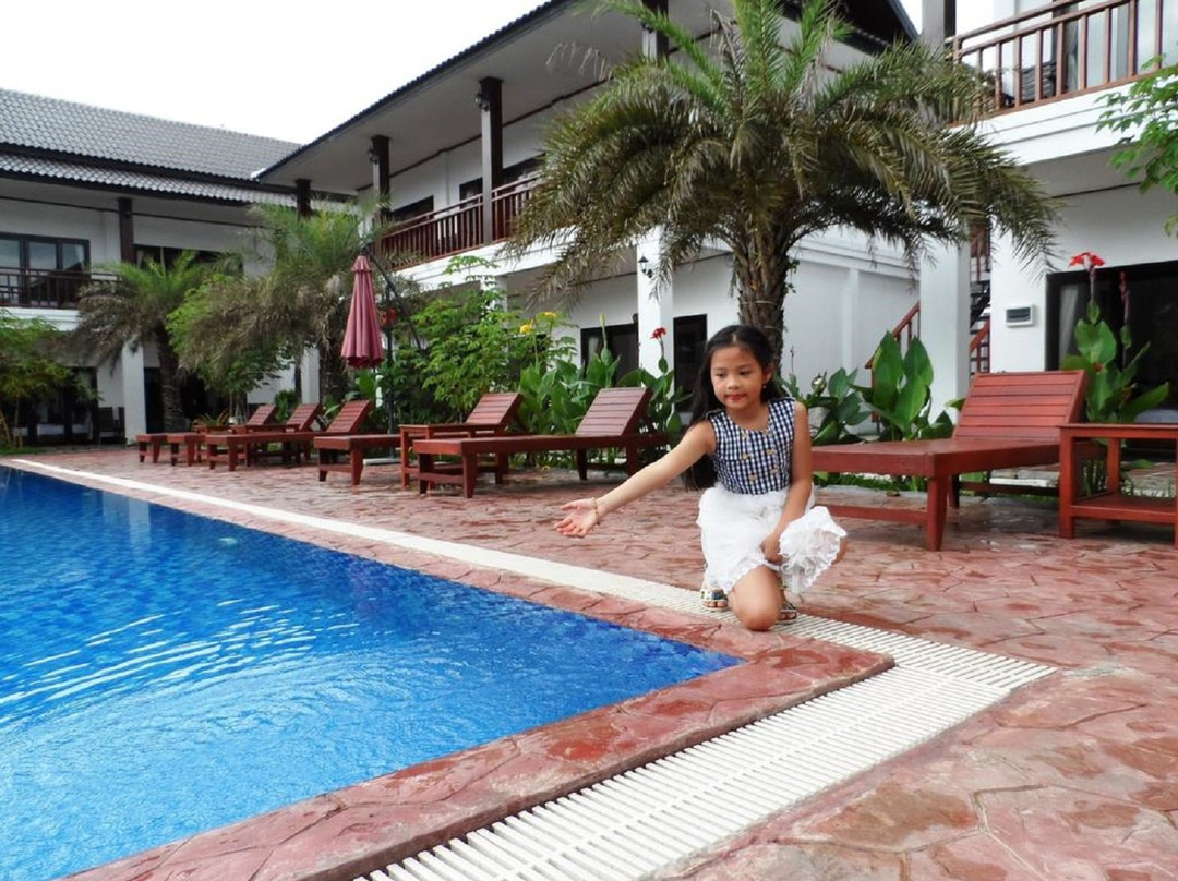 Savanh Sunset View Resort主图