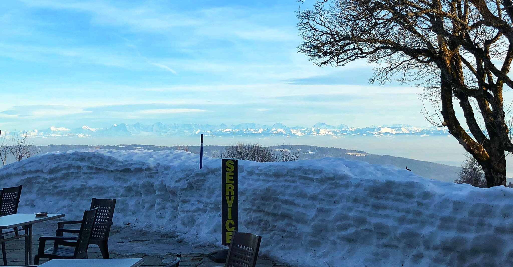Bienvenue à la Vue-des-Alpes-官方