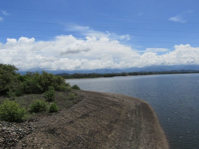 Dam of Betania-Yaguara必去景点