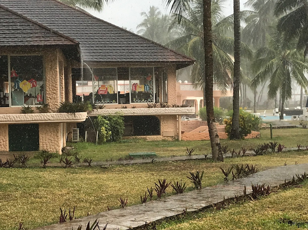 Sun N Sand Beach Resort主图