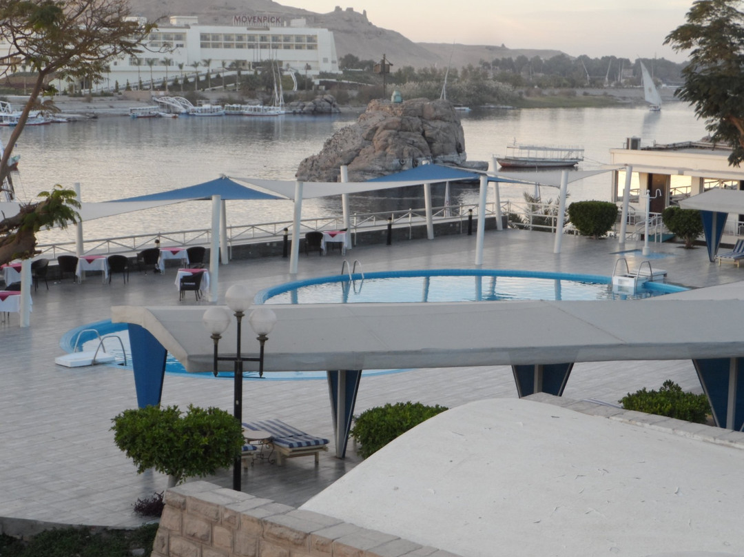 普拉米萨伊西斯海滨度假村主图