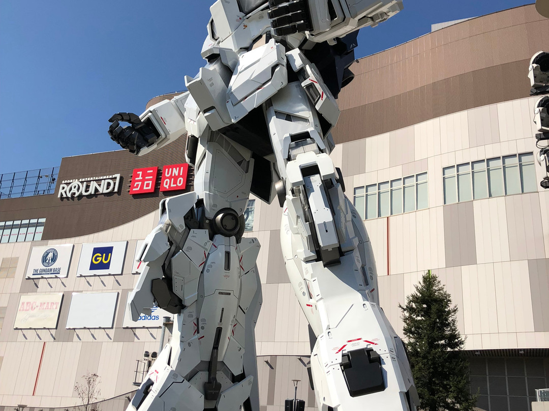 Unicorn Gundam Statue景点图片