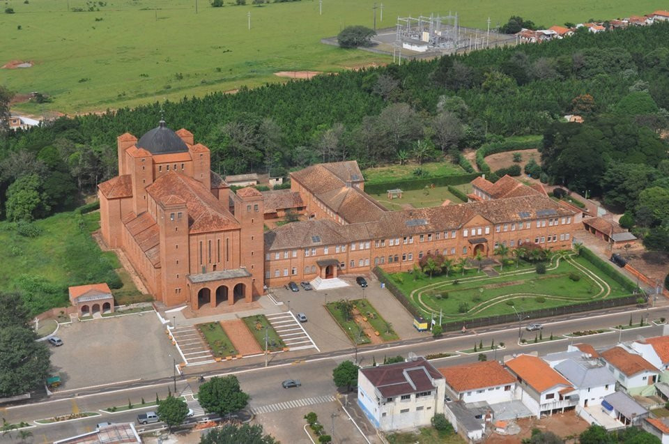 Abadia de Nossa Senhora da Santa Cruz景点图片