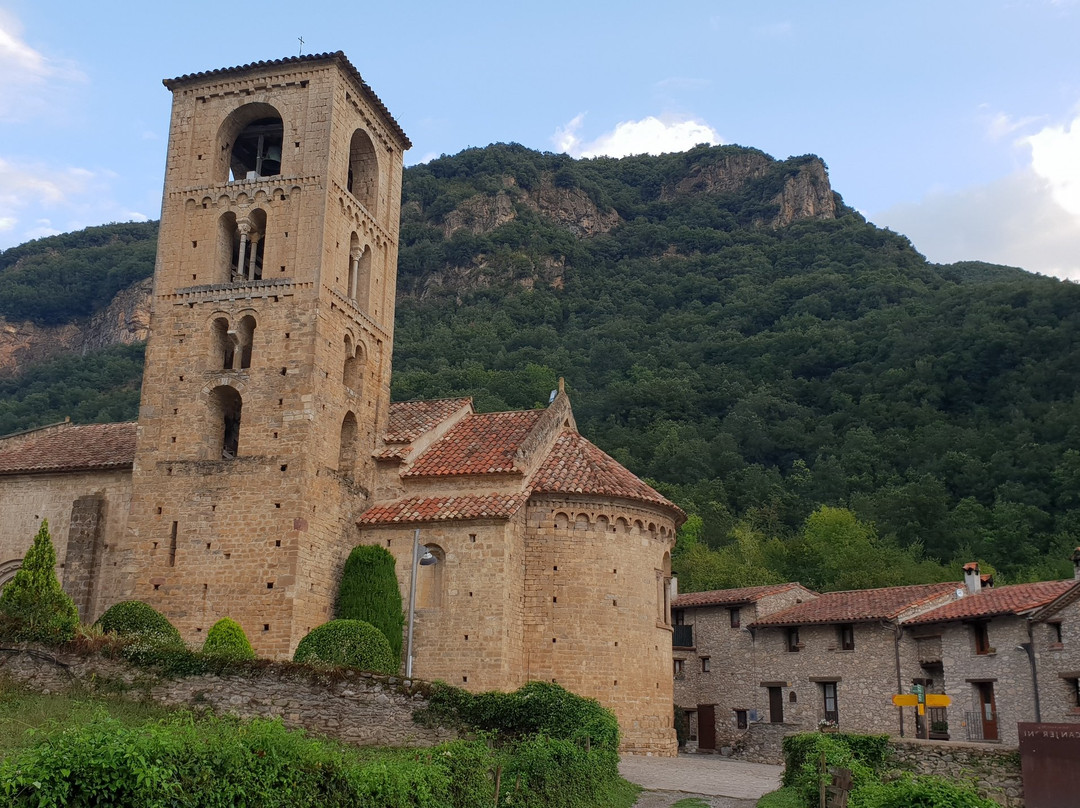 Rocabruna旅游景点-Iglesia de San Cristobal de Beget