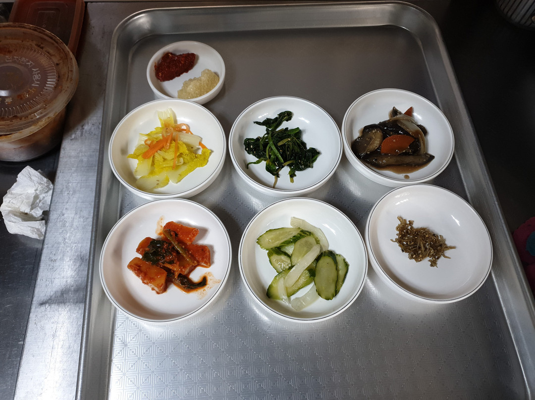 闻庆市餐馆和美食-Solbat Sikdang
