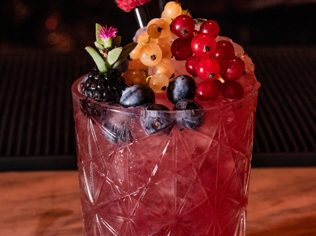 Red Cocktail Bar景点图片