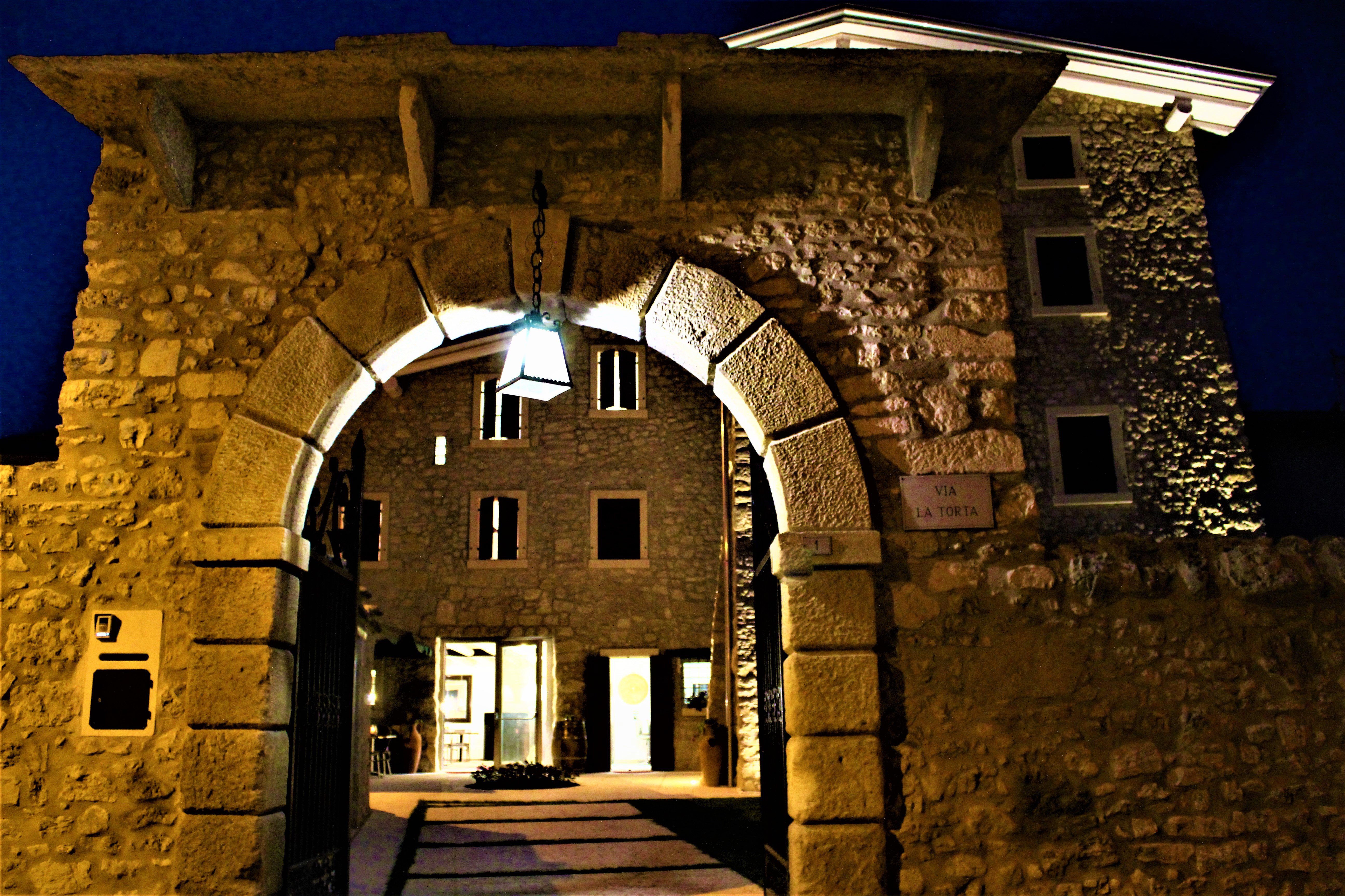 Arco DI Vino-官方