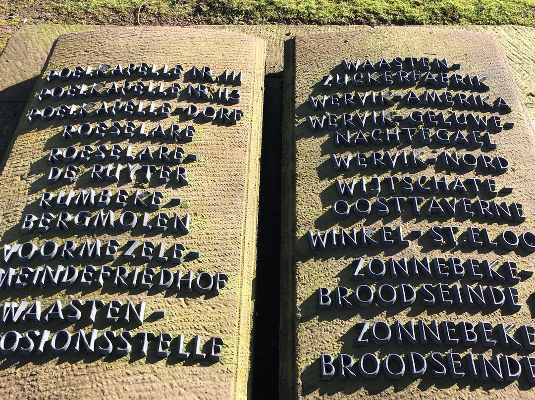 Deutscher Soldatenfriedhof Menen 1914 - 1918景点图片