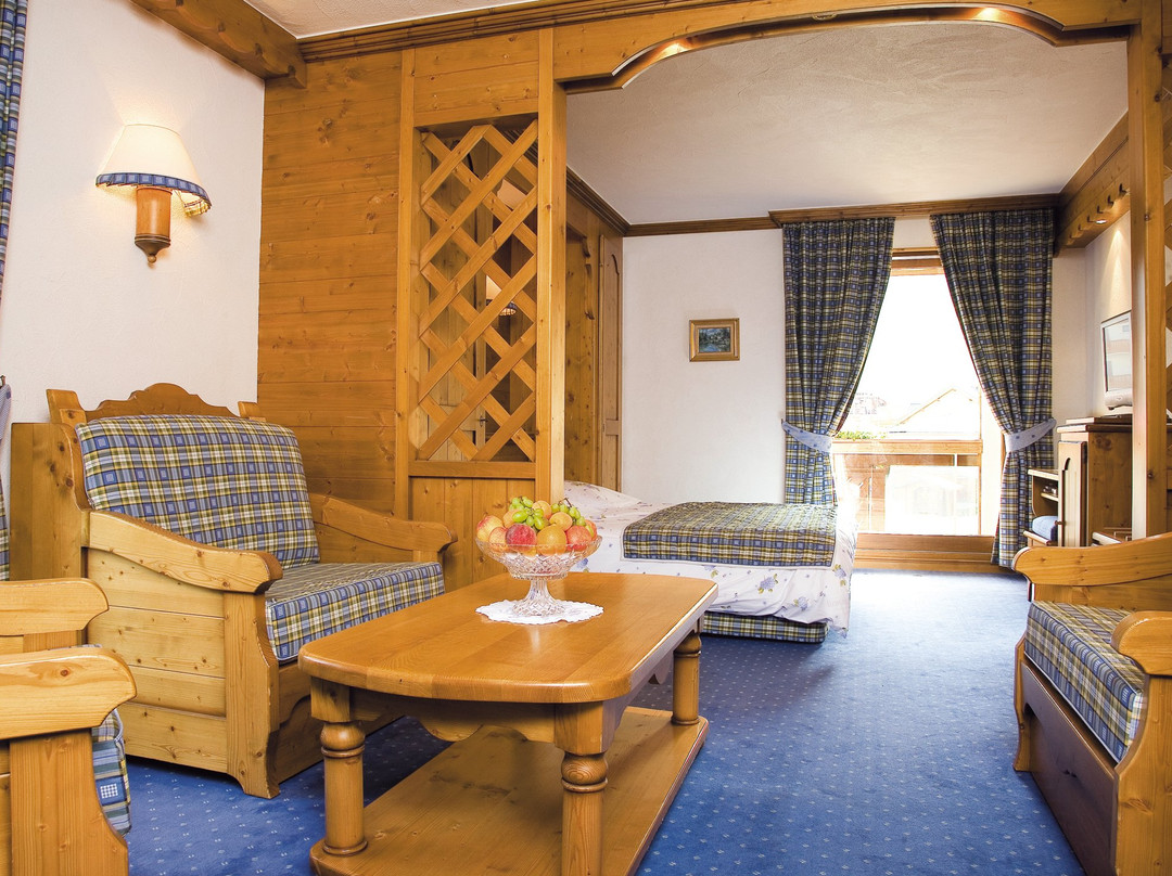 Hôtel Restaurant Les Soldanelles主图