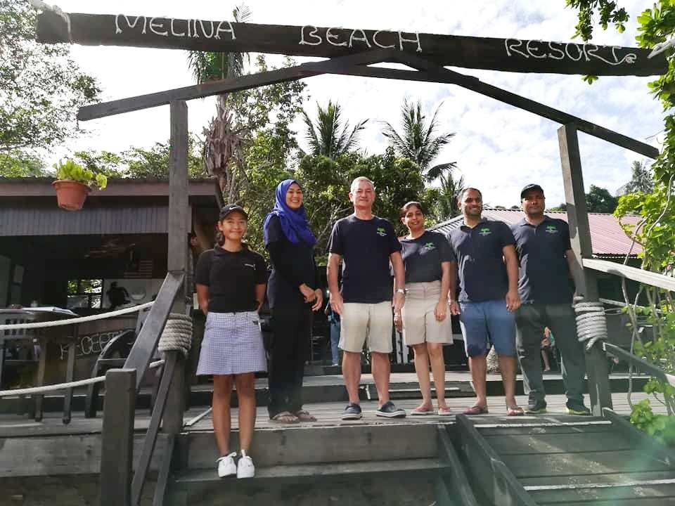 梅丽娜海滩度假村酒店主图