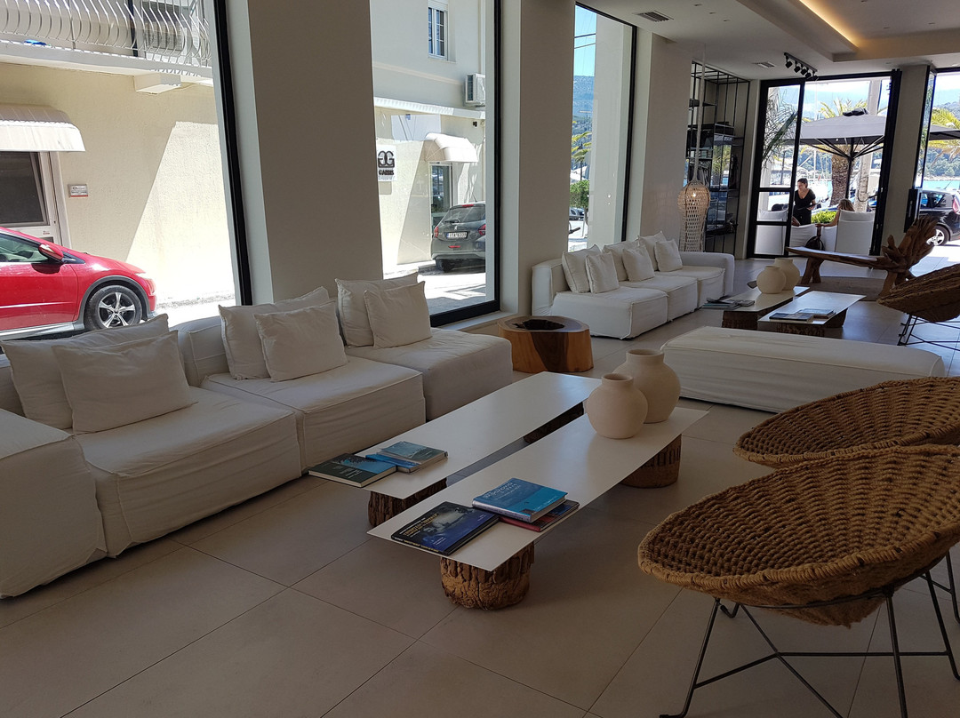 凯法利尼亚格兰德酒店主图