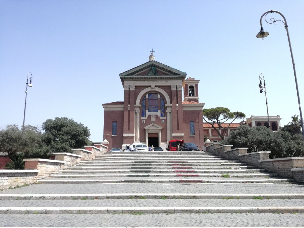 Chiesa Santa Maria Regina Pacis景点图片