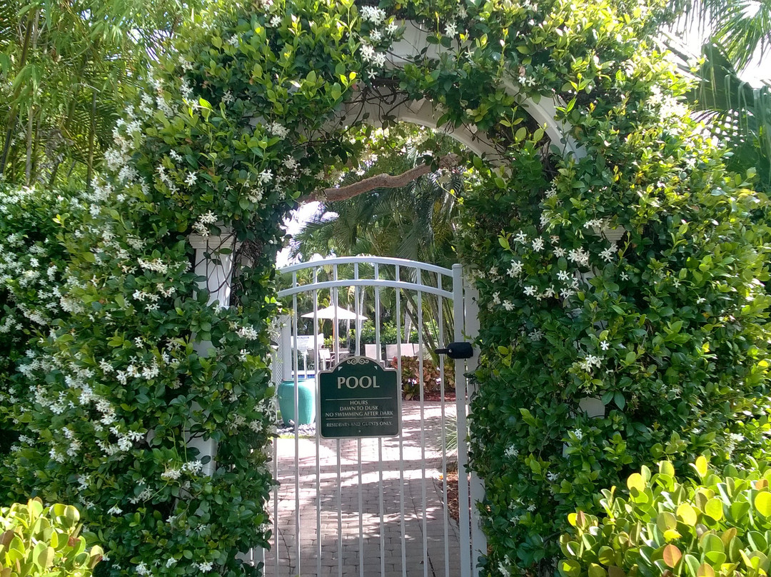 奥尔德马可岛旅馆及套房酒店主图