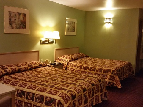 花园旅馆套房主图