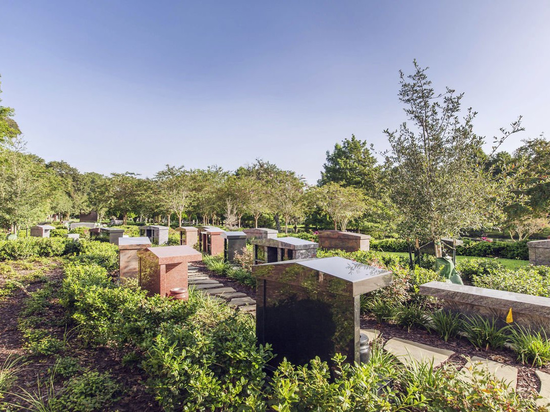 Forest Park East Funeral Home & Cemetery-韦伯斯特必去景点