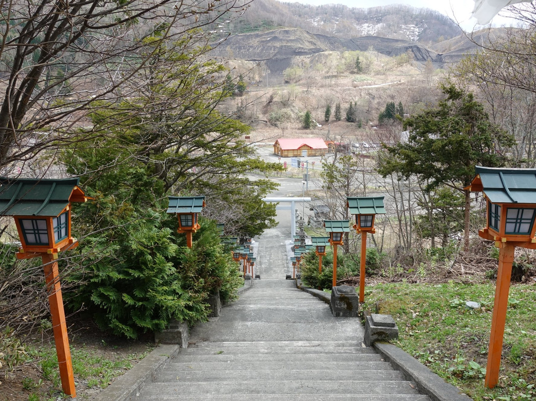 Yubari Shrine景点图片